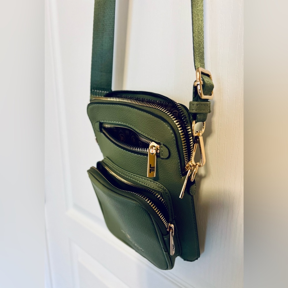 London Fog Olive Green Crossbody Bag with Gold Metallic Details - Picture 5 of 8